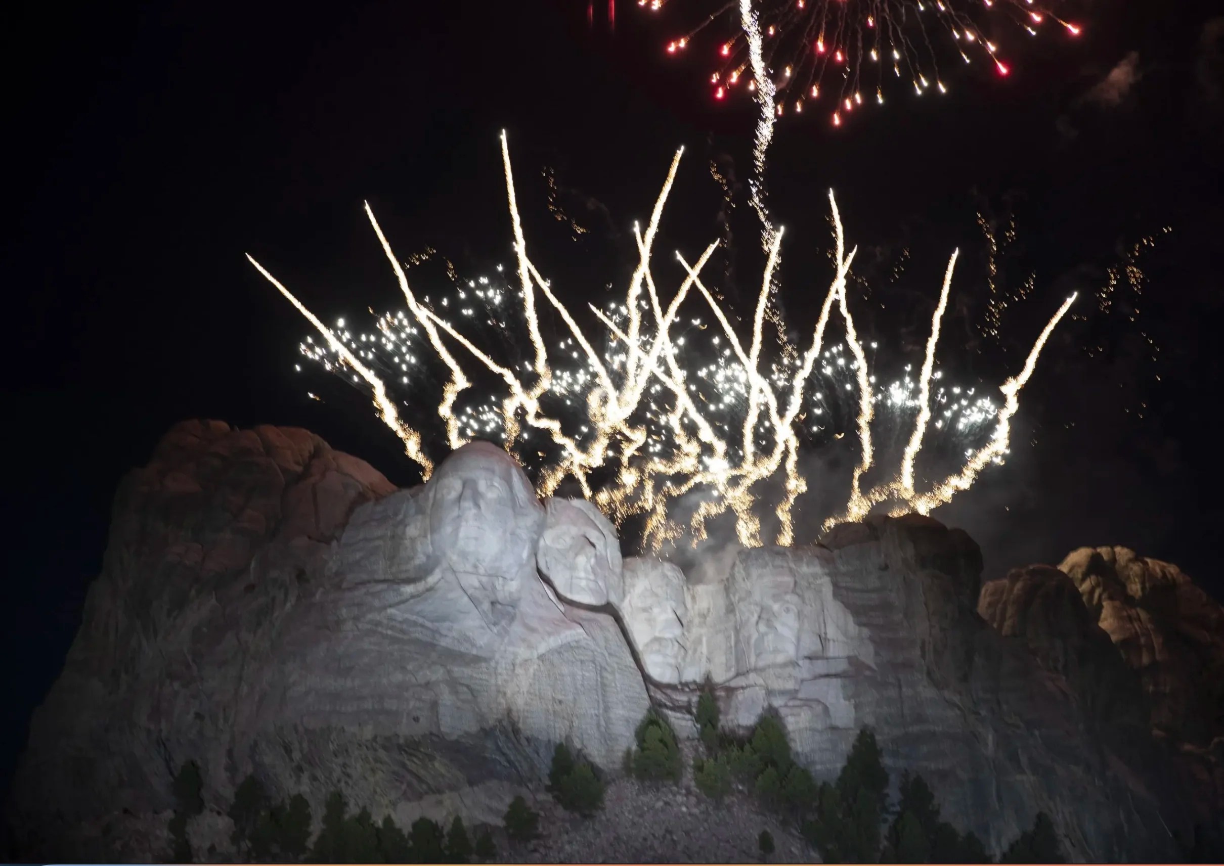 South Dakota governor and Doug Burgum move forward with Mount Rushmore fireworks in 2026