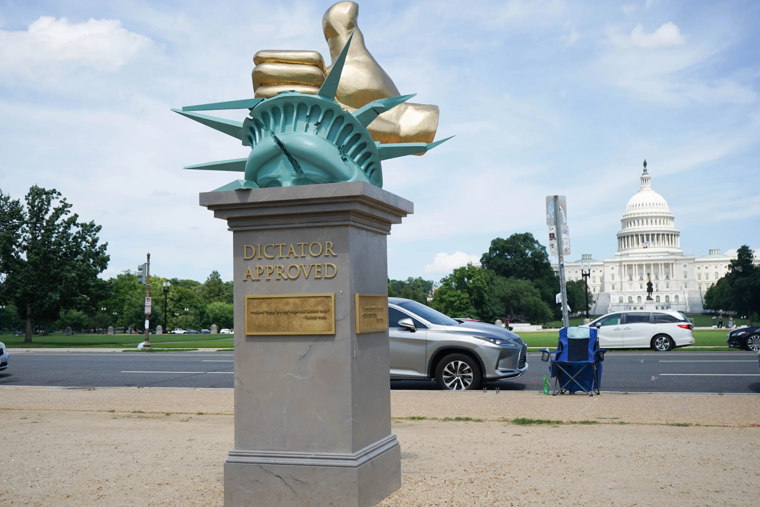 Liberals come out in droves to see ‘dictator approved’ display on National Mall