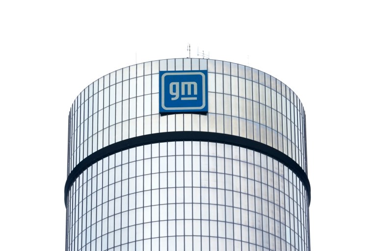 GM to invest $4 billion in domestic manufacturing plants