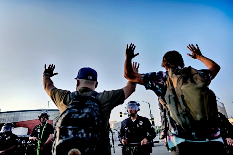Bondi insists US has jurisdiction over California when asked about supremacy clause in LA riots