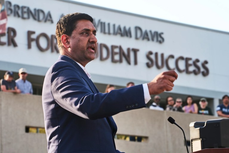 Ro Khanna previews ‘game plan’ to get ’20 years of progressive Democrats’ in office