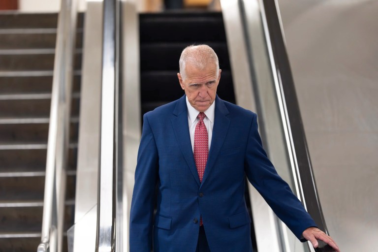 Tillis’s surprise retirement scrambles 2026 Senate map and turns North Carolina into top target