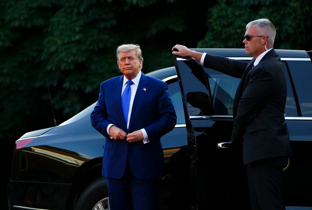 President Donald Trump arrives for a formal dinner at the Huis Ten Bosch Palace during the NATO Summit in The Hauge, Netherlands on Tuesday, June 24, 2025. (Sean Kilpatrick/The Canadian Press via AP)