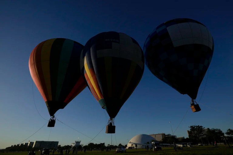 Hot-air balloon in Brazil catches fire and falls from the sky, killing 8 and injuring 13
