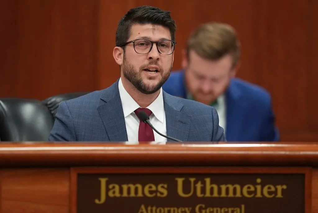 Florida AG asks Supreme Court to allow enforcement of state illegal immigration law