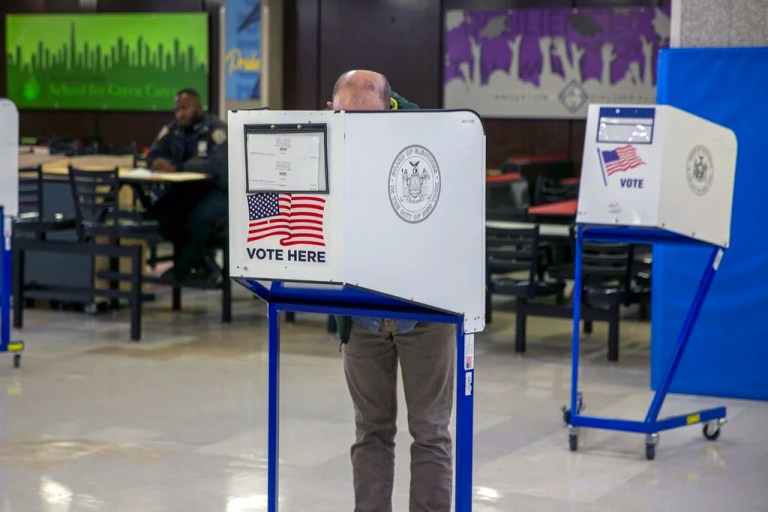 Early voting in NYC mayoral primary sees high turnout