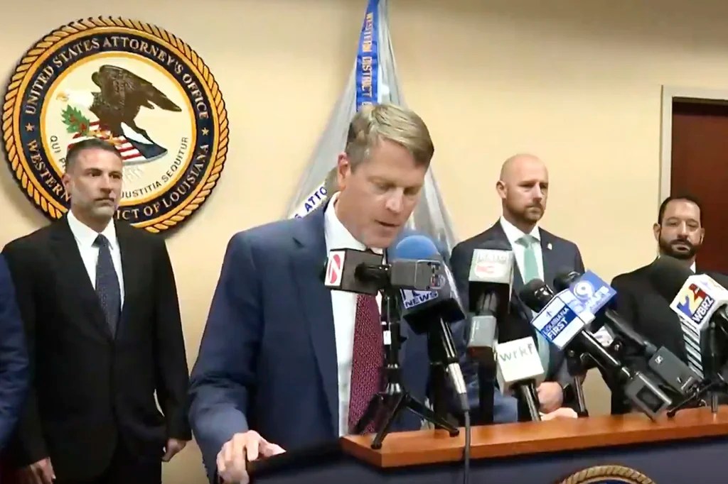 Louisiana police chiefs arrested in alleged visa fraud scheme