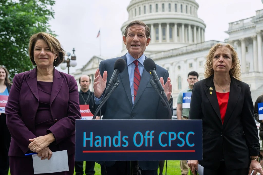 Trump administration asks Supreme Court to allow firing of three Democratic-appointed CPSC members