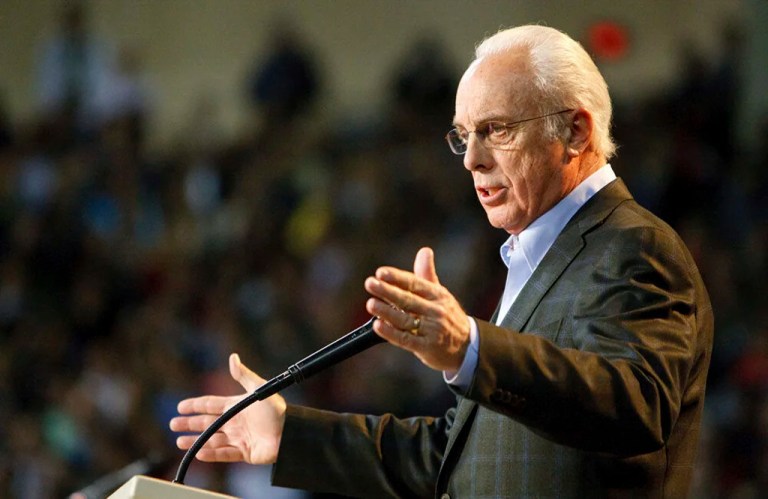 Evangelical firebrand John MacArthur dies at 86