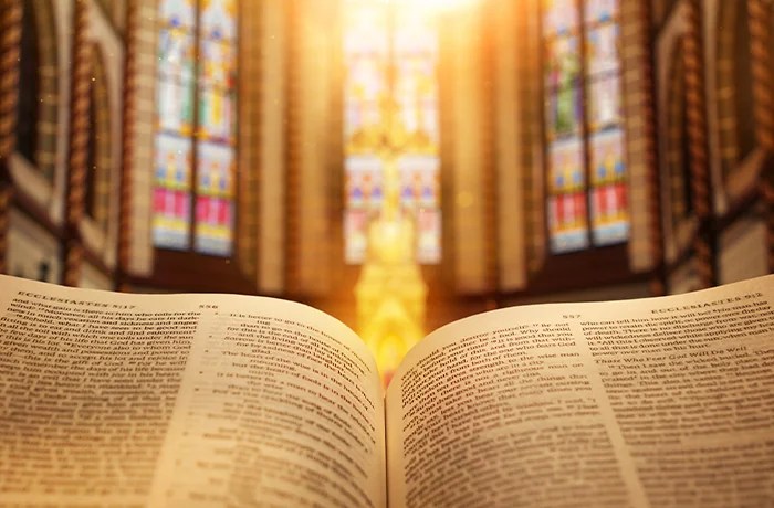 The God that Failed Up: Review of ‘The Last Supper’ by Paul Elie