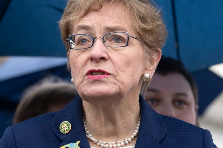Marcy Kaptur’s staff pulls her from camera after she is caught snoozing during Jeffries’s ‘magic minute’