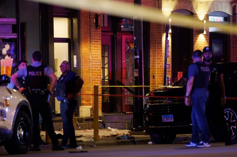 Four dead and over a dozen injured in downtown Chicago shooting