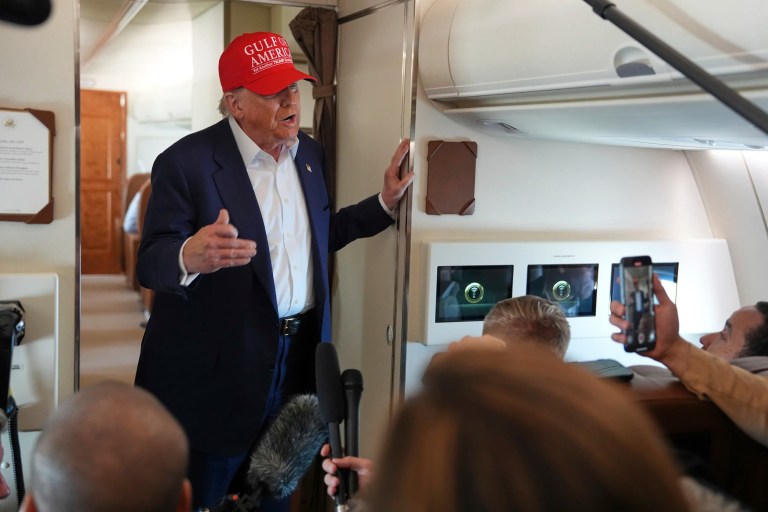 Trump thanks Colorado for new portrait after trashing previous painting