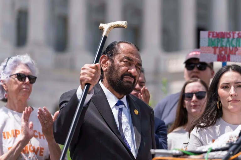 Al Green renews calls for impeachment against Trump 