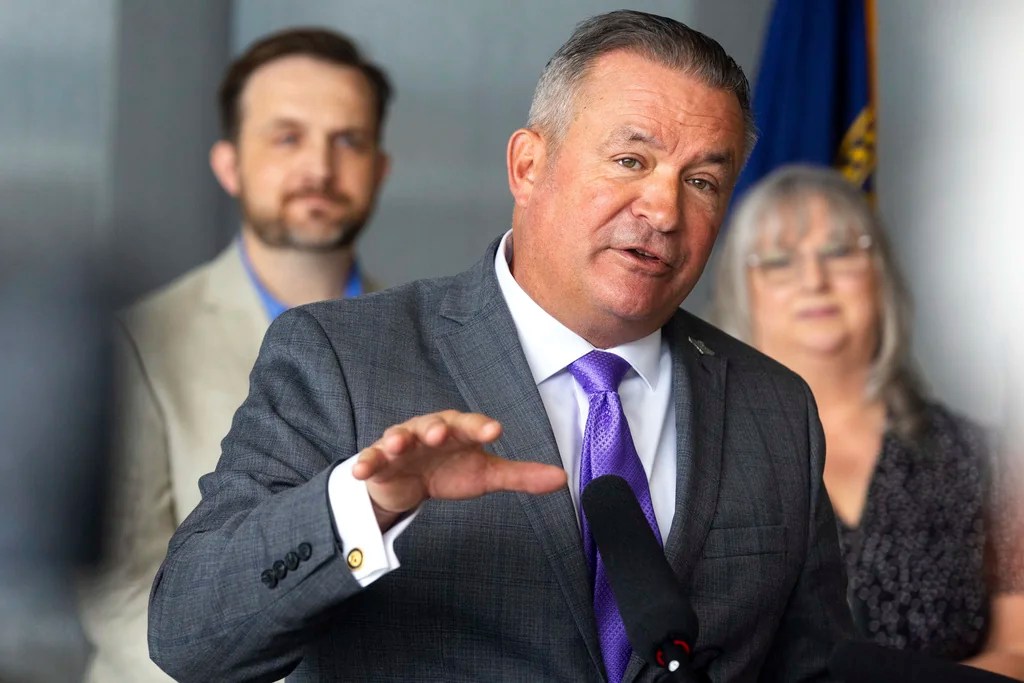 Bacon says he’s interested in an ‘executive’ role such as governor or president