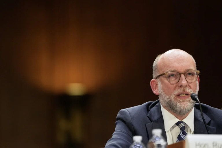 The White House moved Thursday with a clear aim to support President Donald Trump's potential firing of Federal Reserve chairman Jerome Powell.