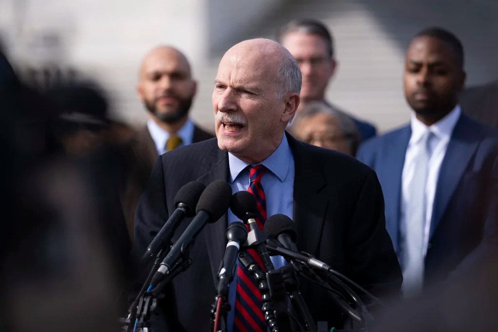 DC Council Chairman Phil Mendelson rolls out negotiated Commanders stadium deal with Aug. 1 vote