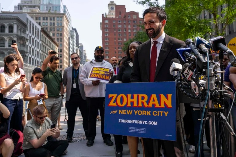 New York City Democratic mayoral candidate Zohran Mamdani arrives at a press conference outside the Jacob K. Javits federal building Thursday, Aug. 7, 2025, in New York. (AP Photo/Yuki Iwamura)