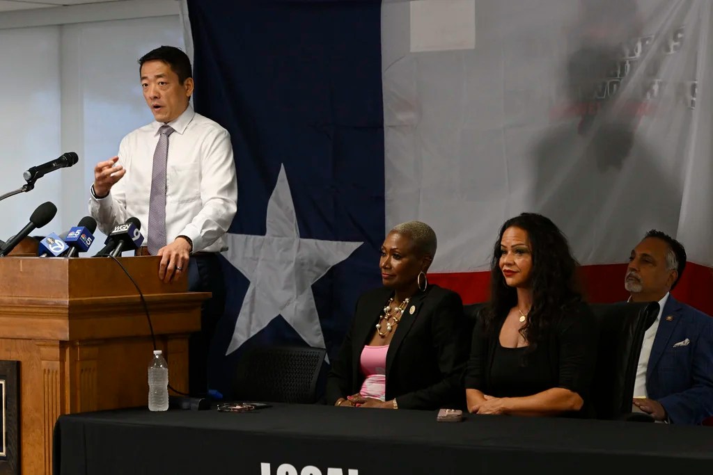 Texas Democrat pleads for aid as some weigh returning home after special session ends