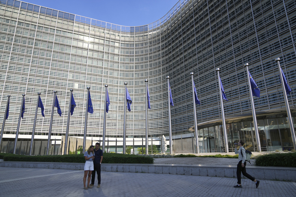 US and EU announce framework of trade agreement