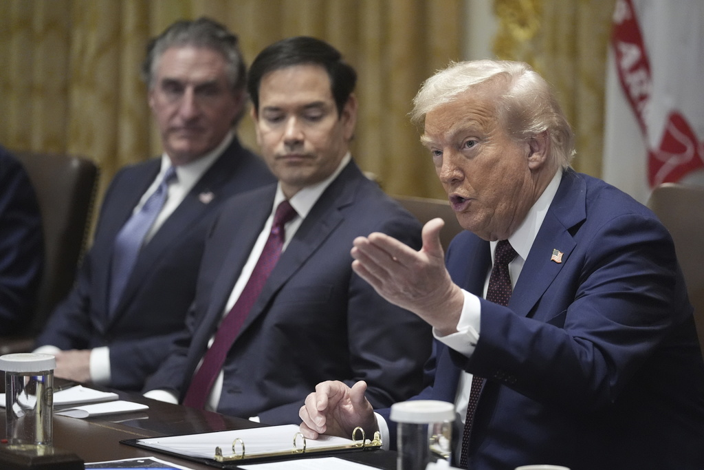 Trump preparing for legal fight over attempt to fire Federal Reserve governor