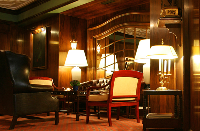 London private clubs book