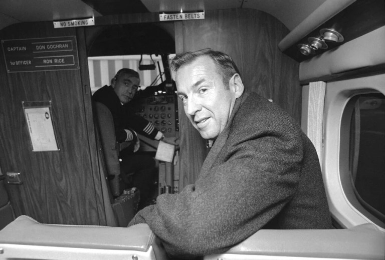 Apollo 13 commander Jim Lovell dies at 97