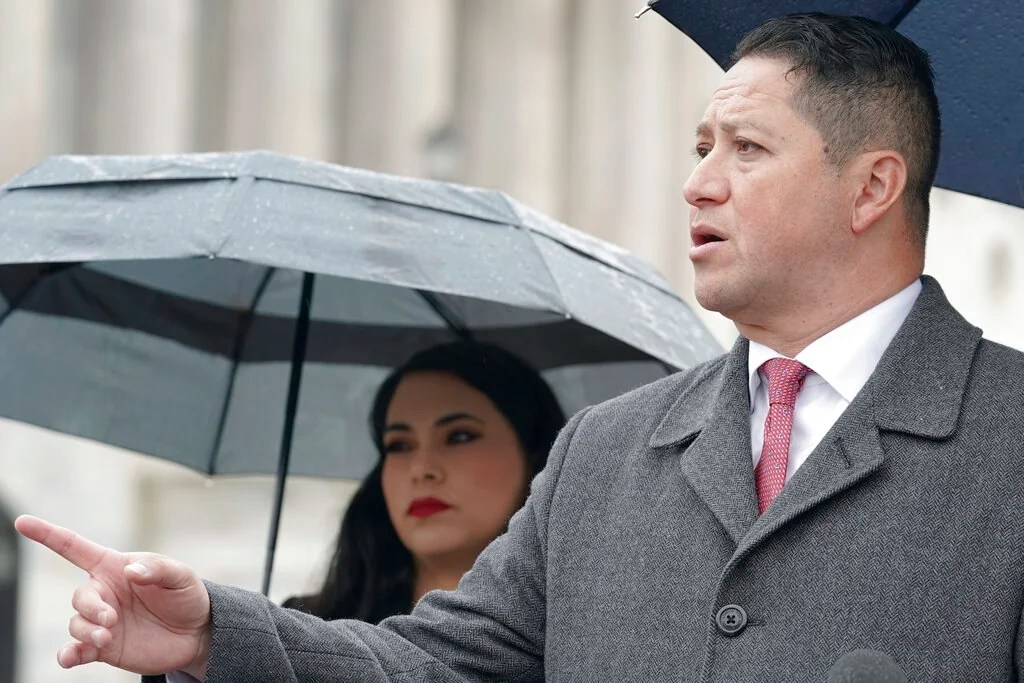 Texas Republican warns against ‘demonizing’ ICE agents, claiming ‘1,000% increase’ in attacks
