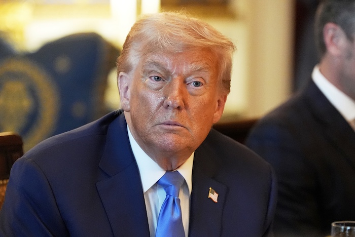 Trump and advisers meet to discuss post-war Gaza plans