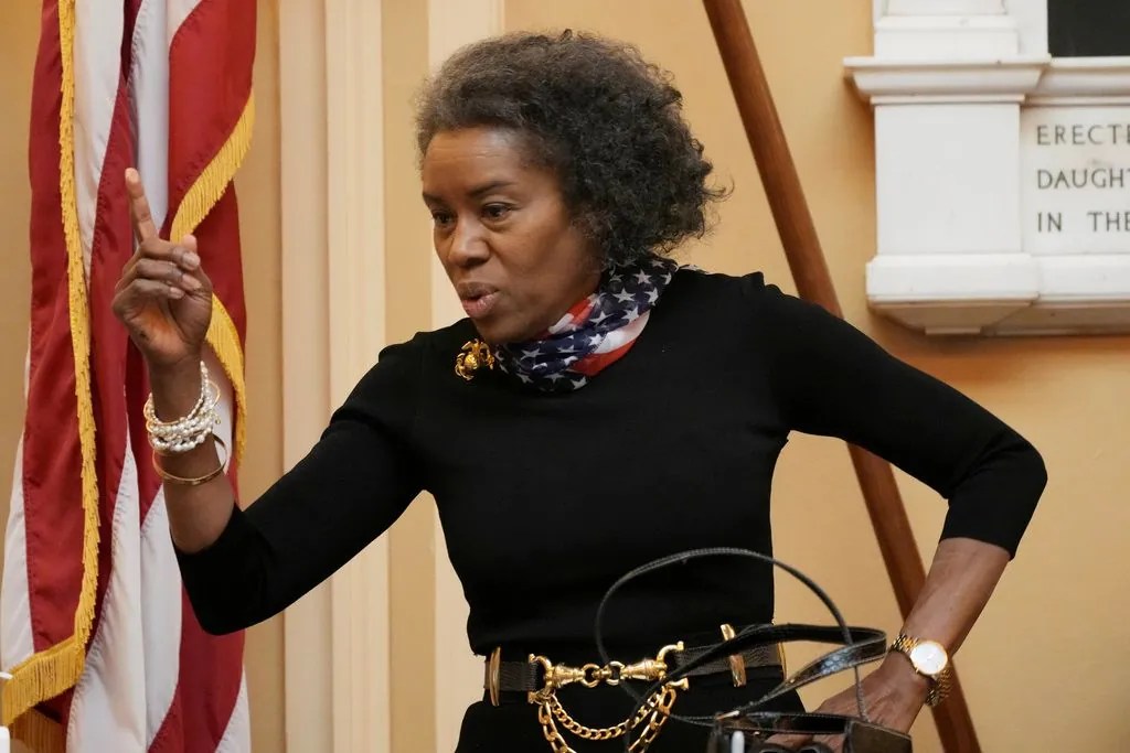 Winsome Earle-Sears lashes out when asked about past Trump criticism