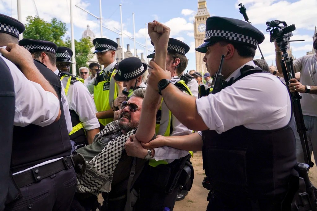 Hundreds of London protesters arrested for supporting banned pro-Palestinian group