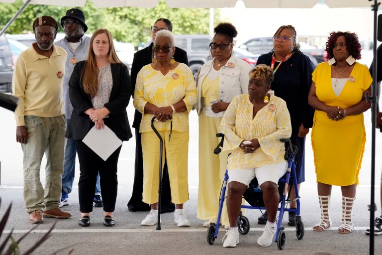 Convicted triple-murder inmate executed in Tennessee