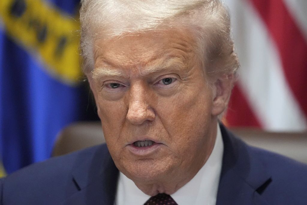 Trump trashes Pritzker as Chicago crime crackdown looms