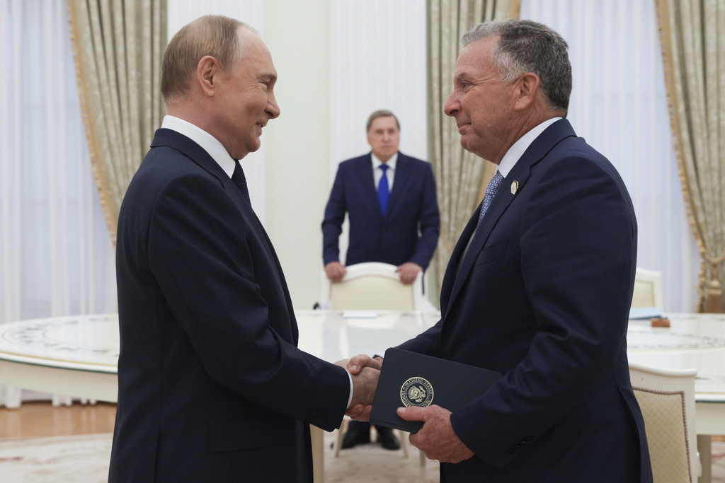 Witkoff says ‘Article 5 security guarantees’ for Ukraine could be part of Trump-Putin deal