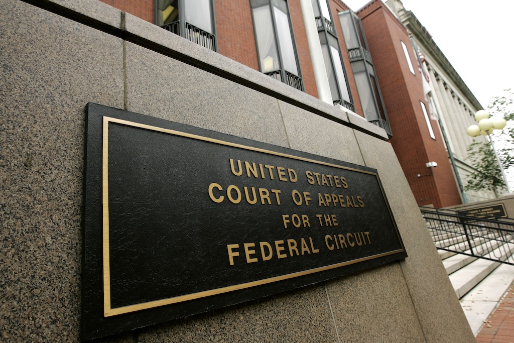 Ninety-eight-year-old judge asks full DC Circuit to hear challenge of her suspension