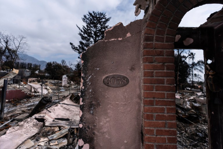 Feds sue Southern California Edison over Eaton, Fairview fires