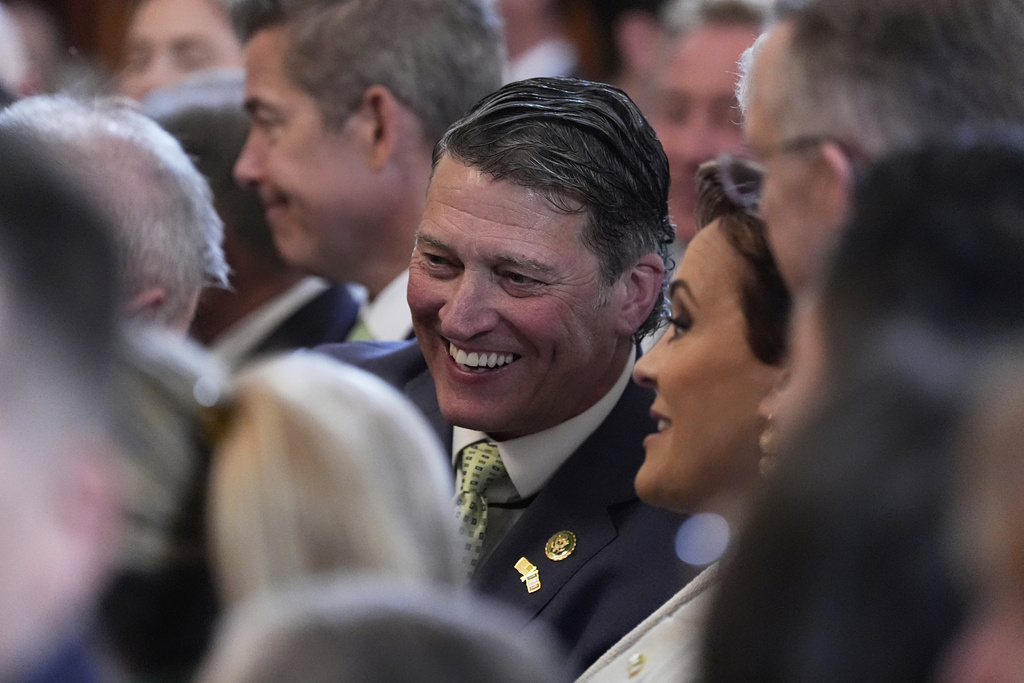 Navy restores retired rank to former White House doctor