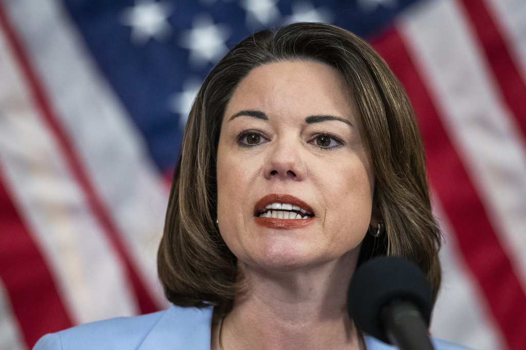 Trump’s tariff troubles put Democrats in tight spot over farmer relief