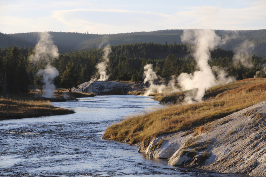 Officials warn of negative effects on national parks as shutdown drags on