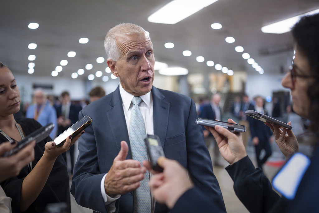 Tillis joins Democrats in swiping ‘concessions’ in Trump’s Ukraine peace proposal