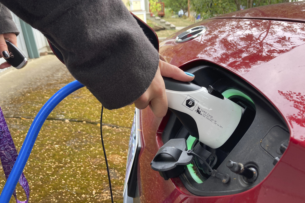 Electric vehicle sales surge globally and in US as tax credits near end