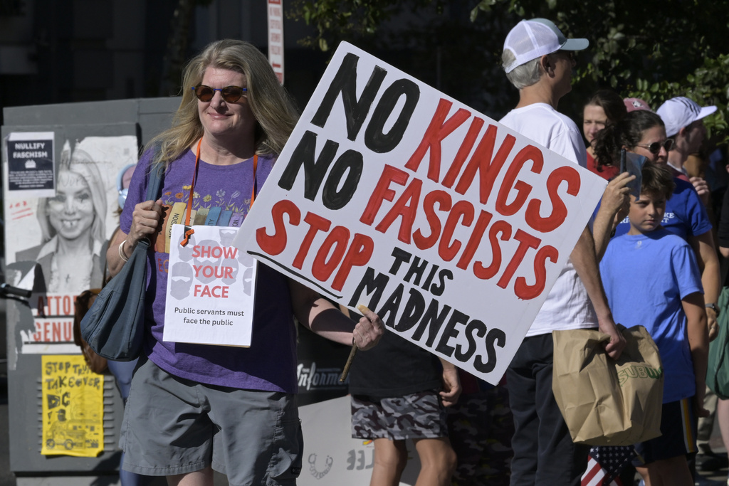 Democrats refuse to tone down rhetoric on ‘fascists’ after killings: ‘No obligation to sugarcoat’