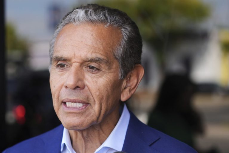 Antonio Villaraigosa.