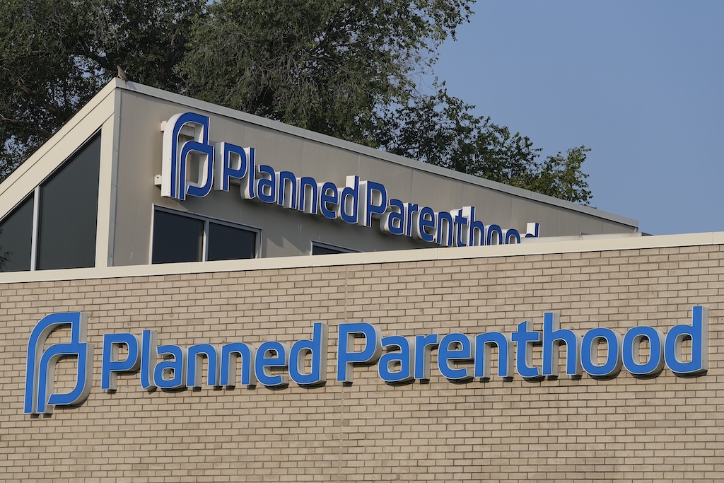 Wisconsin Planned Parenthood to stop abortions next week to avoid funding cuts
