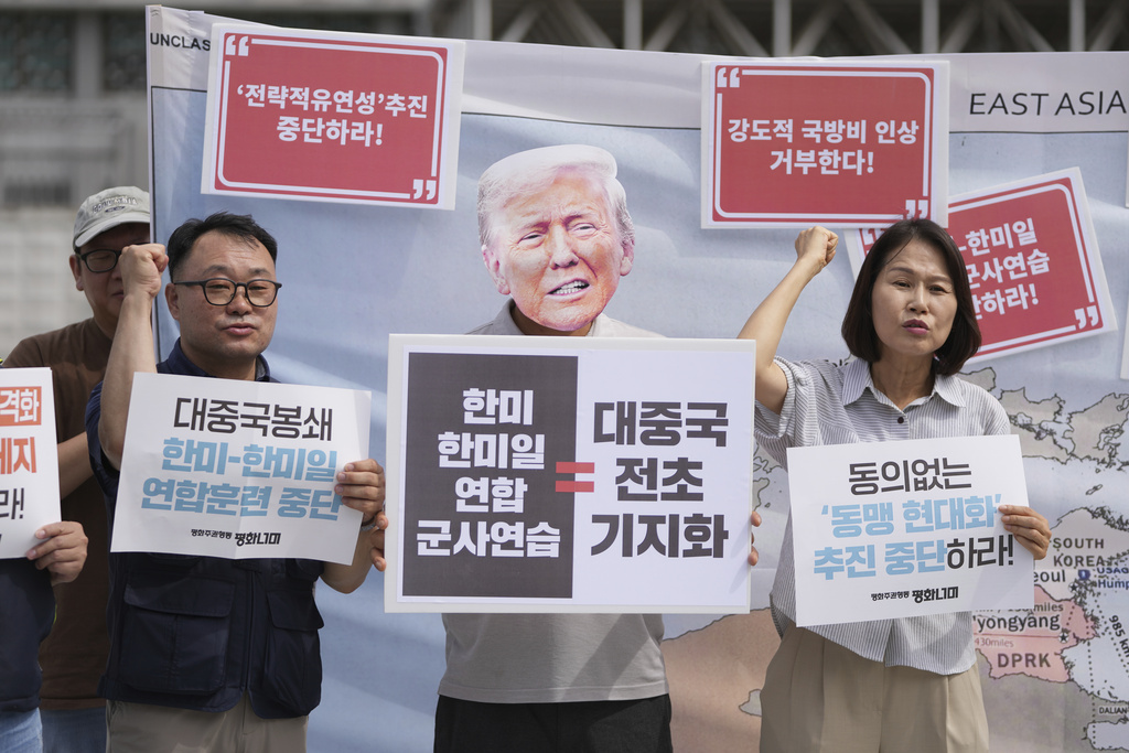 South Korea reviewing possible human rights abuses in US raid at Hyundai plant