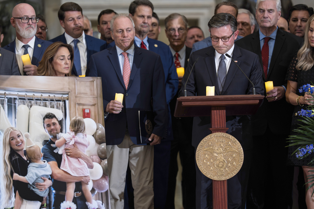 Charlie Kirk honored during Capitol vigil with bipartisan showing