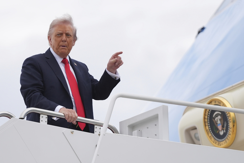 Spirit Airlines plane’s close encounter with Air Force One alarms air traffic controller