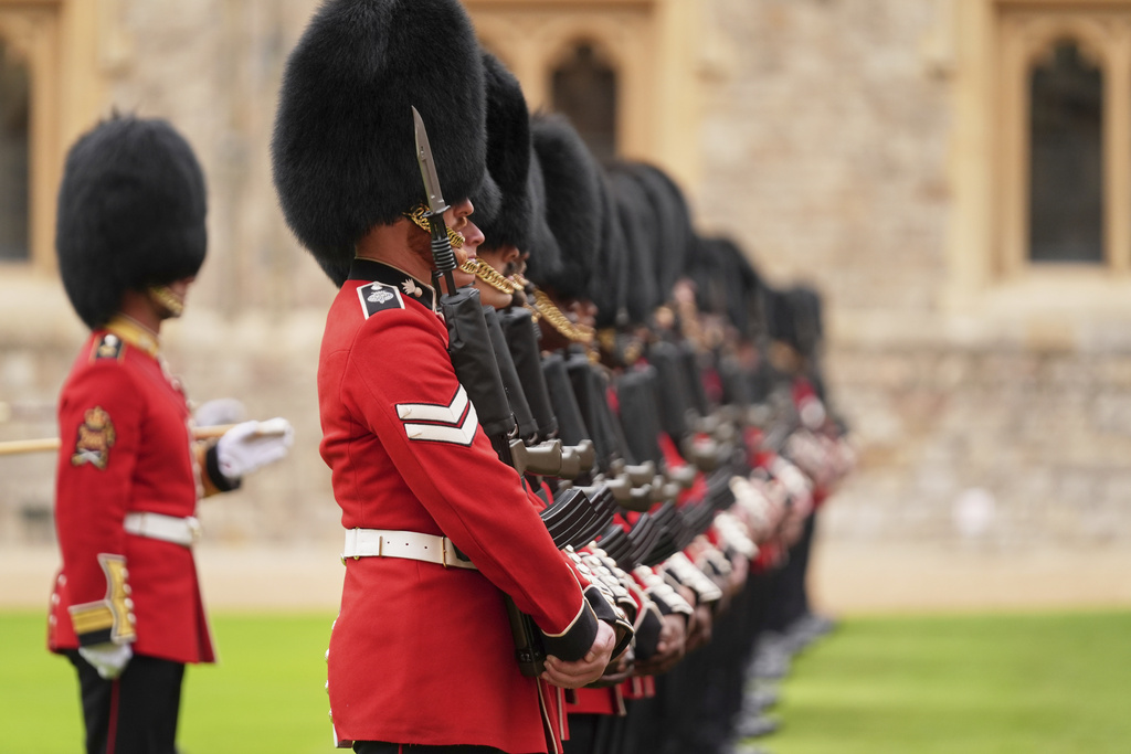 WATCH LIVE: Trump arrives at Windsor Castle for welcome ceremony