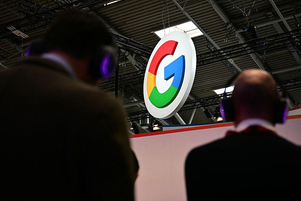 Google doesn’t have to sell Chrome but must share search results, judge rules