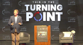 Glenn Youngkin speaking at Virginia Tech TPSUA event